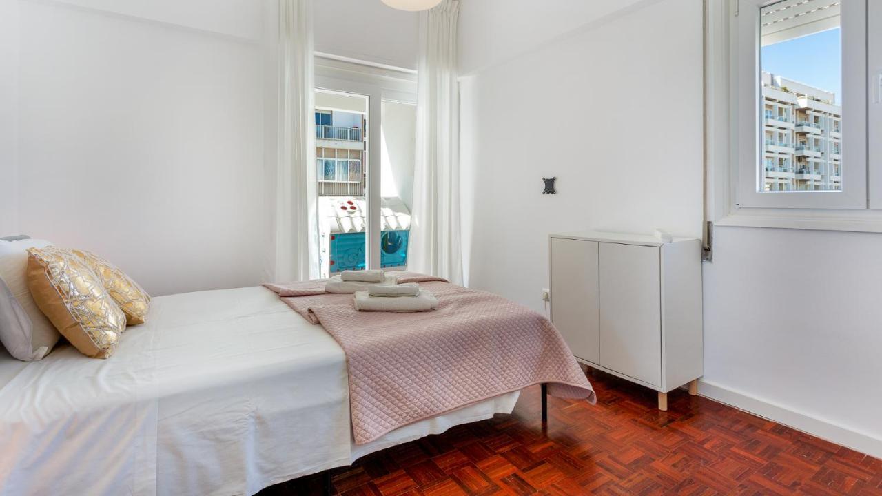 Faro Getaway W/ Big Balcony By Lovelystay Exterior foto